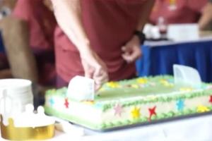 九游娱乐-韦世豪带头唱生日歌久尔杰维奇在国家队度过58岁生日