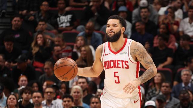 昔日冲突硝烟仍未散去 火箭复仇热火送对手10连败